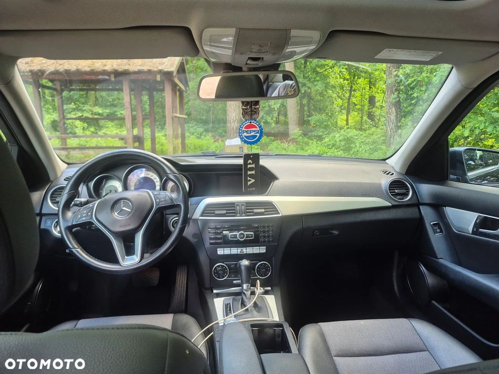 Mercedes-Benz Klasa C 180 (BlueEFFICIENCY) 7G-TRONIC Avantgarde - 14