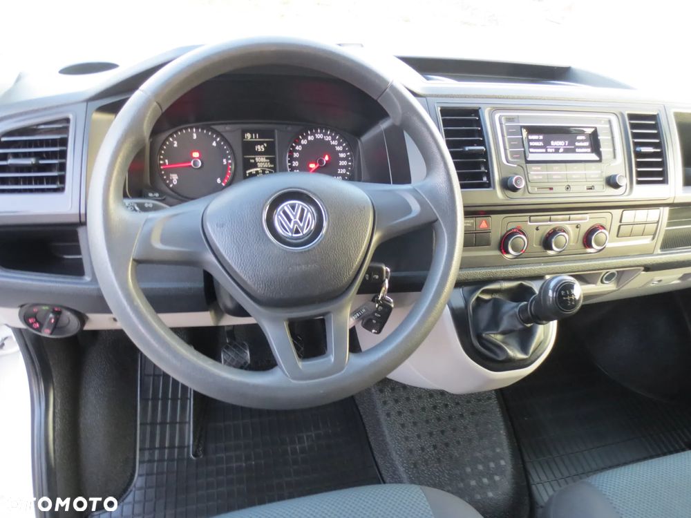 Volkswagen TRANSPORTER T6 ORYGINAŁ NISKI PRZEBIEG SALON PL.  VAT 23% - 10