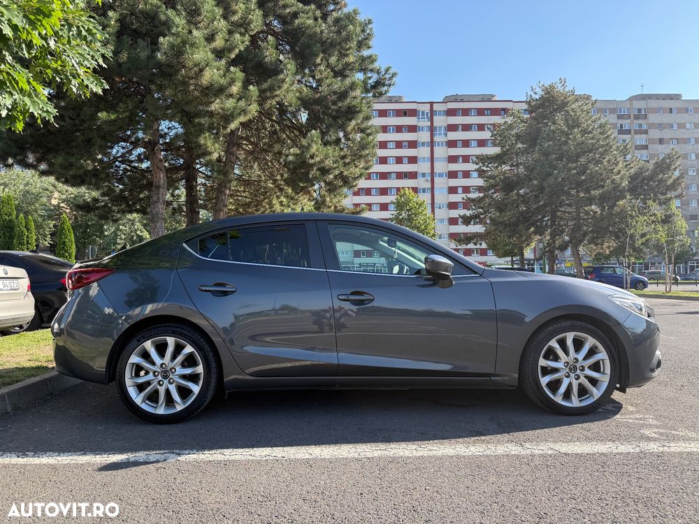 Mazda 3 G120 AT Revolution - 1