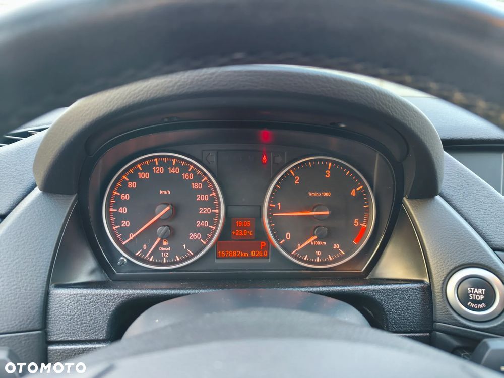 BMW X1 sDrive20d - 12
