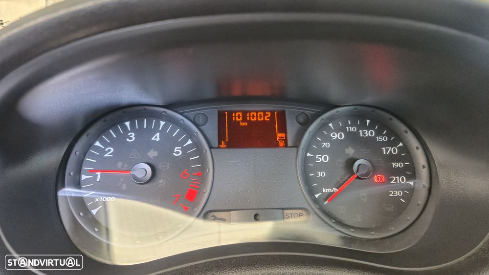 Renault Clio - 10