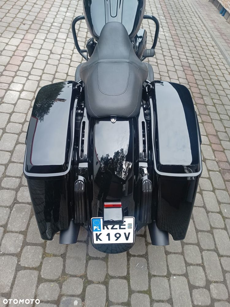 Harley-Davidson Touring Street Glide - 13