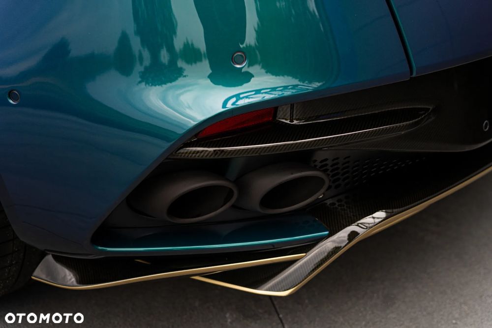 Aston Martin DBS - 18