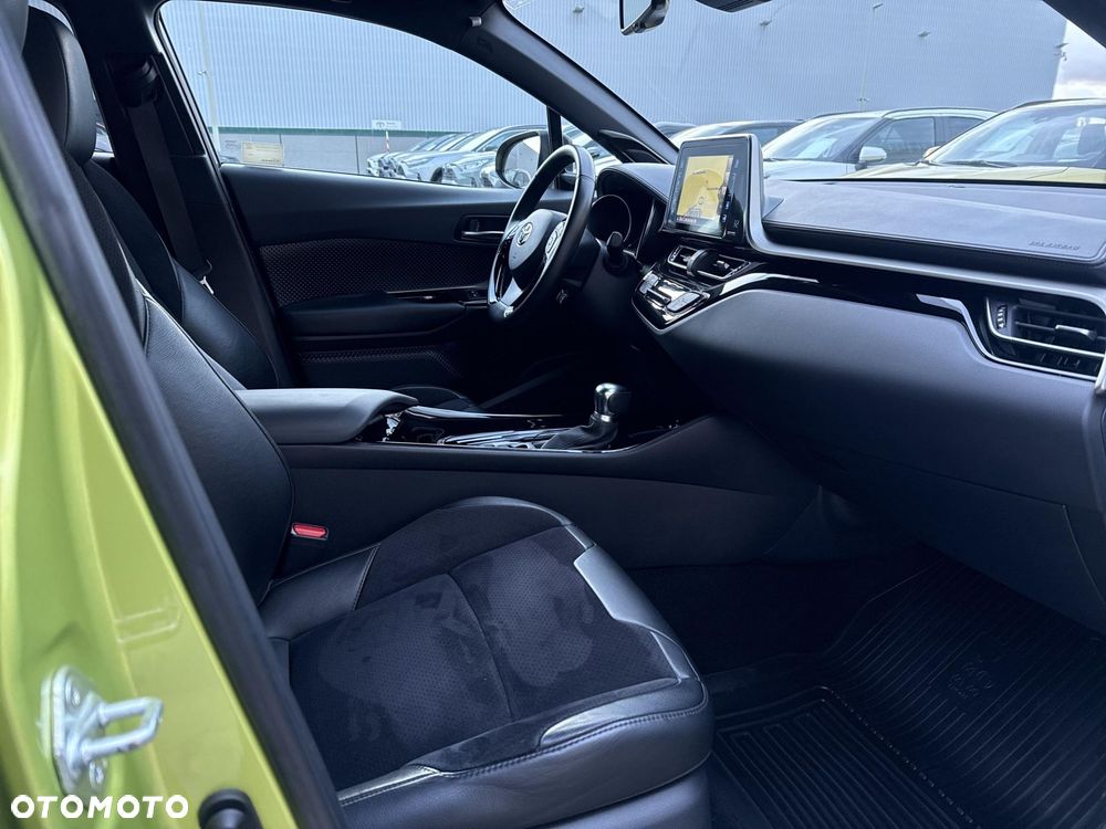 Toyota C-HR 1.8 Hybrid Neon Lime powered by JBL - 7