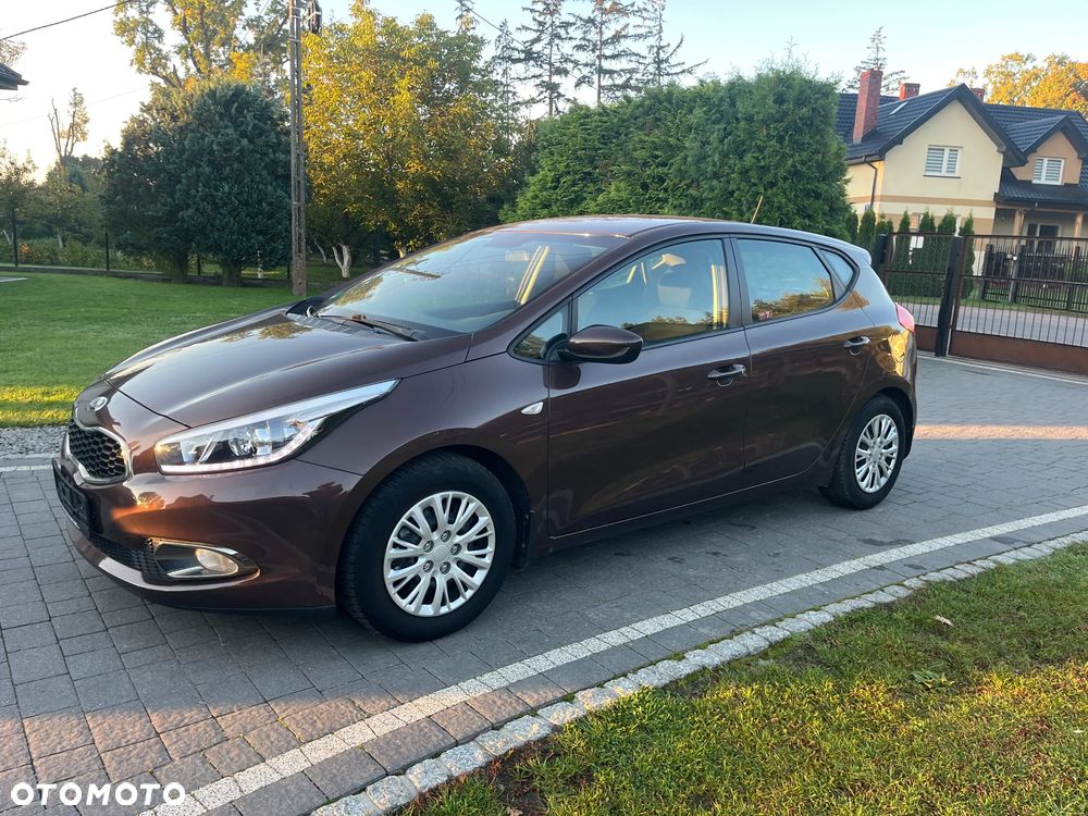 Kia Ceed - 1