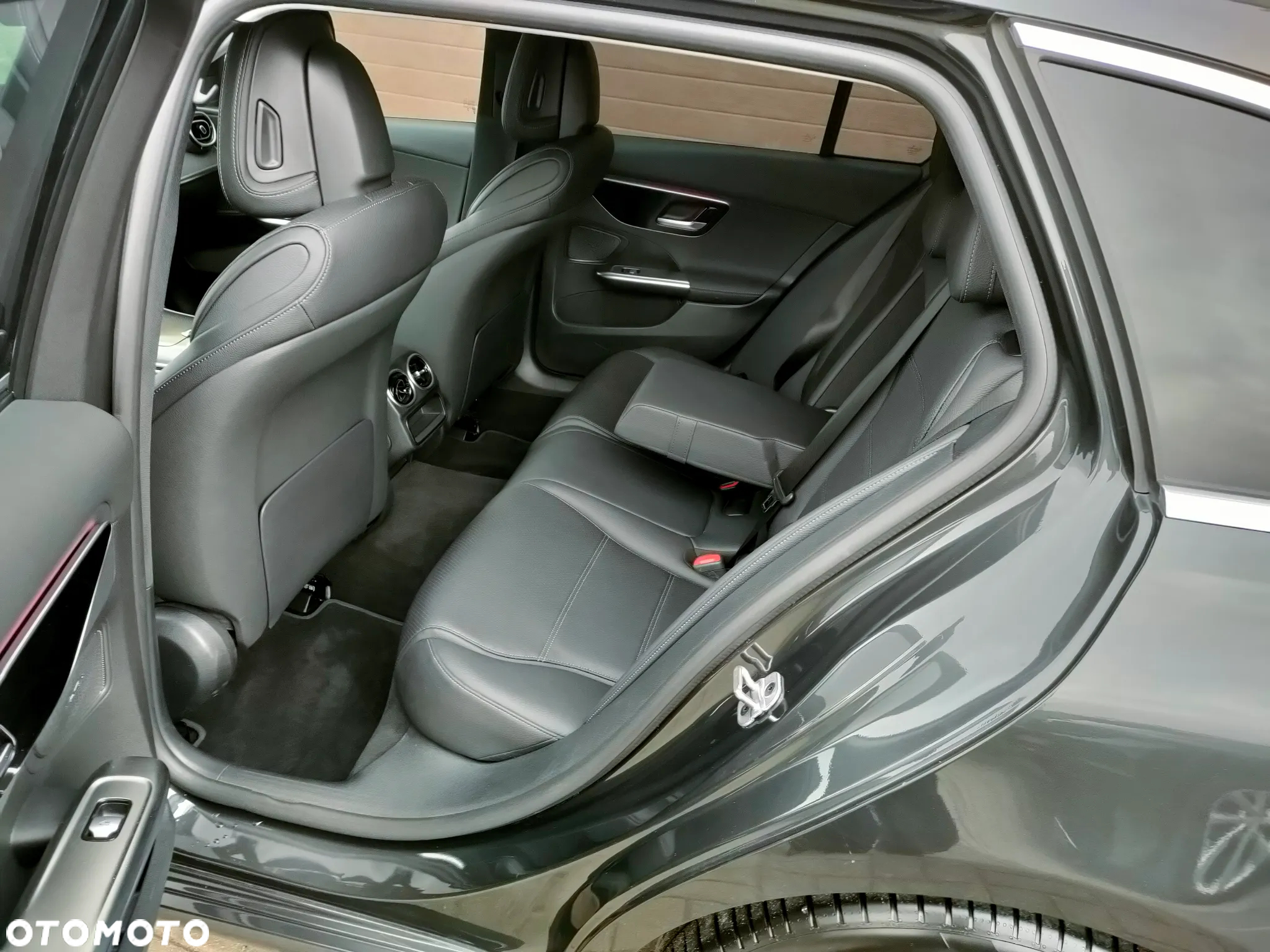 Mercedes-Benz Klasa C 200 d T 9G-TRONIC Avantgarde Advanced - 31