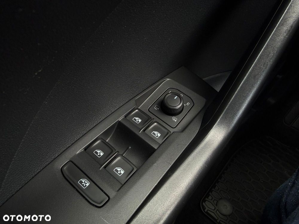 Volkswagen T-Cross - 23