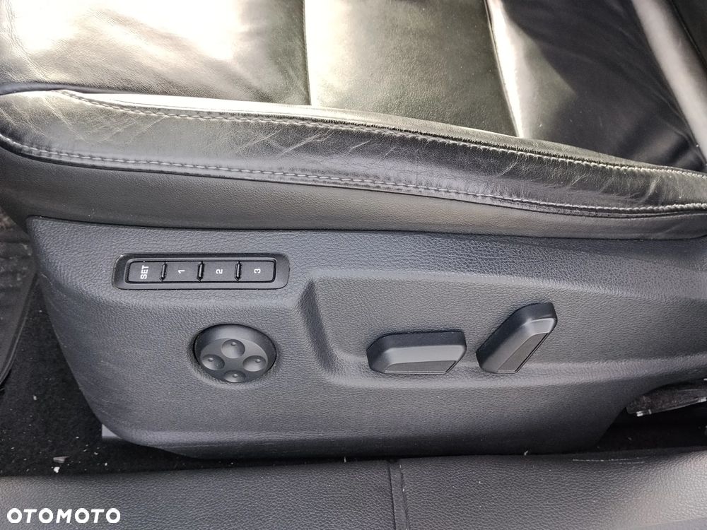 Skoda Superb 2.0 TDI Platinum DSG - 33