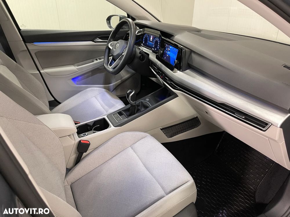 Volkswagen Golf 1.5 TSI ACT Life - 11