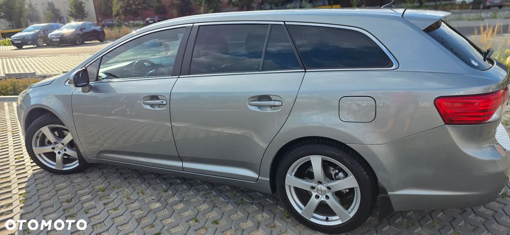 Toyota Avensis - 3