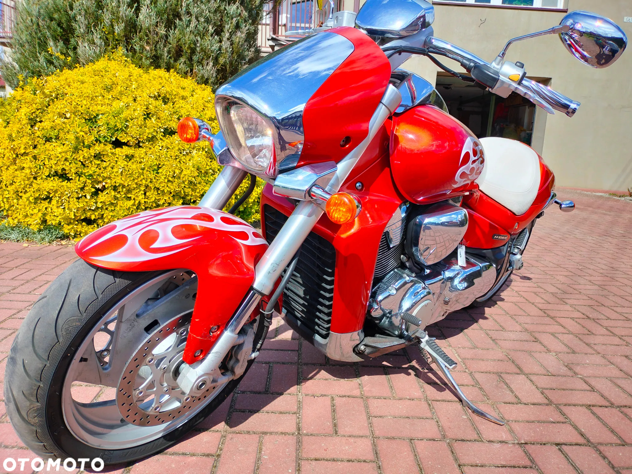 Suzuki Boulevard - 4
