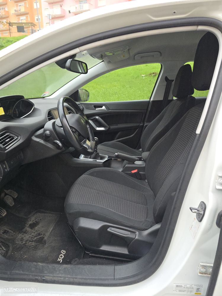 Peugeot 308 1.5 BlueHDi Style - 15