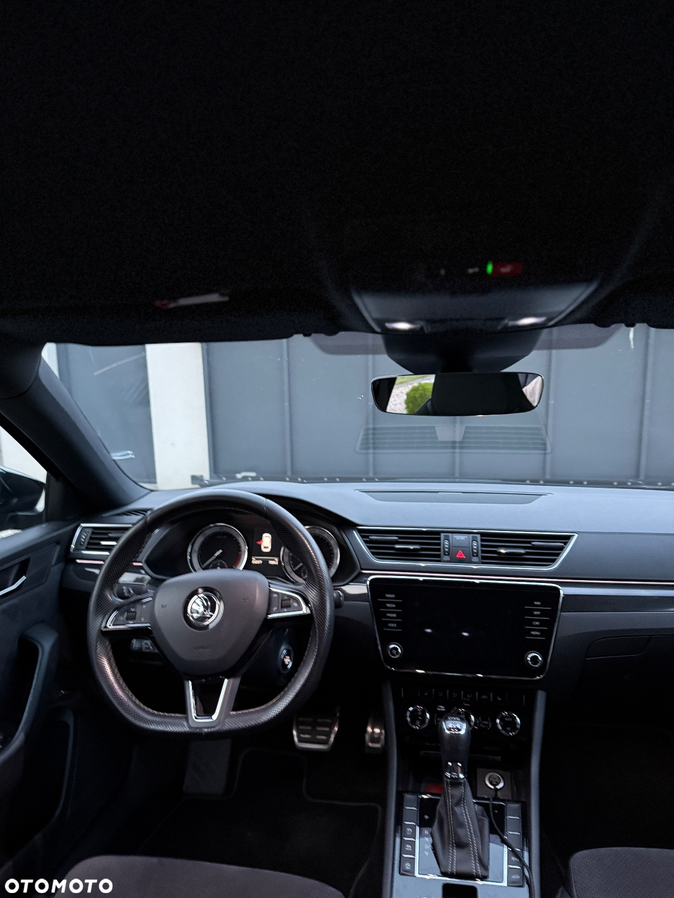 Skoda Superb 2.0 TDI Sportline DSG - 13