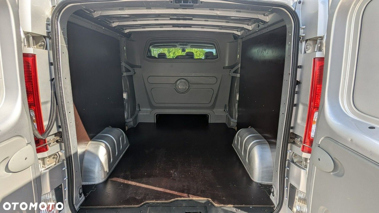 Opel Vivaro - 34