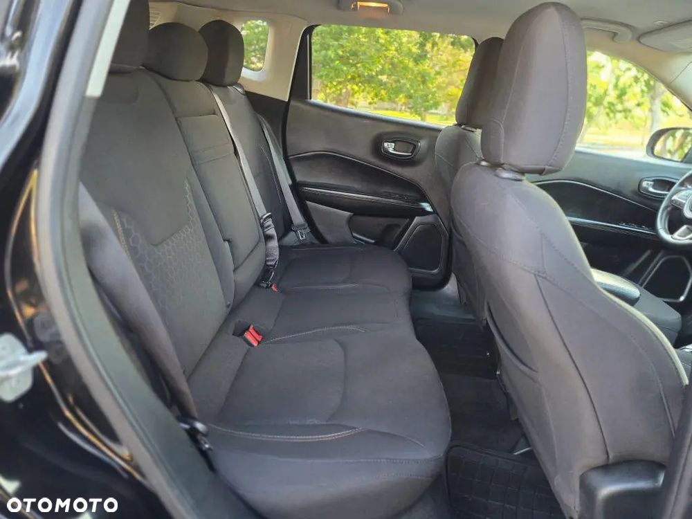 Jeep Compass - 19