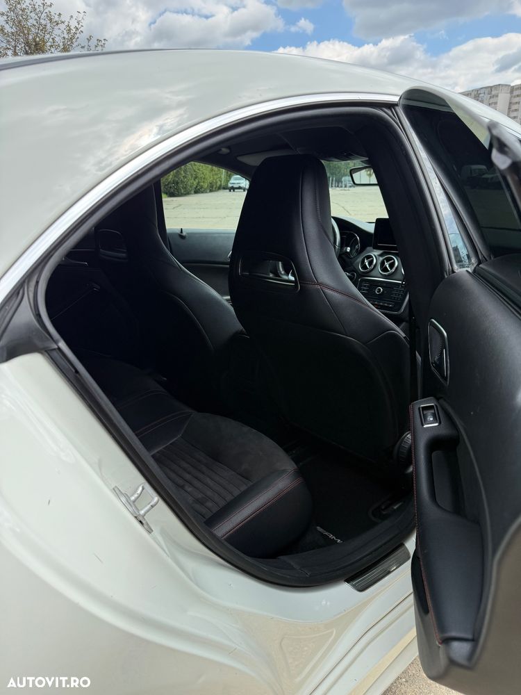 Mercedes-Benz CLA 180 - 11