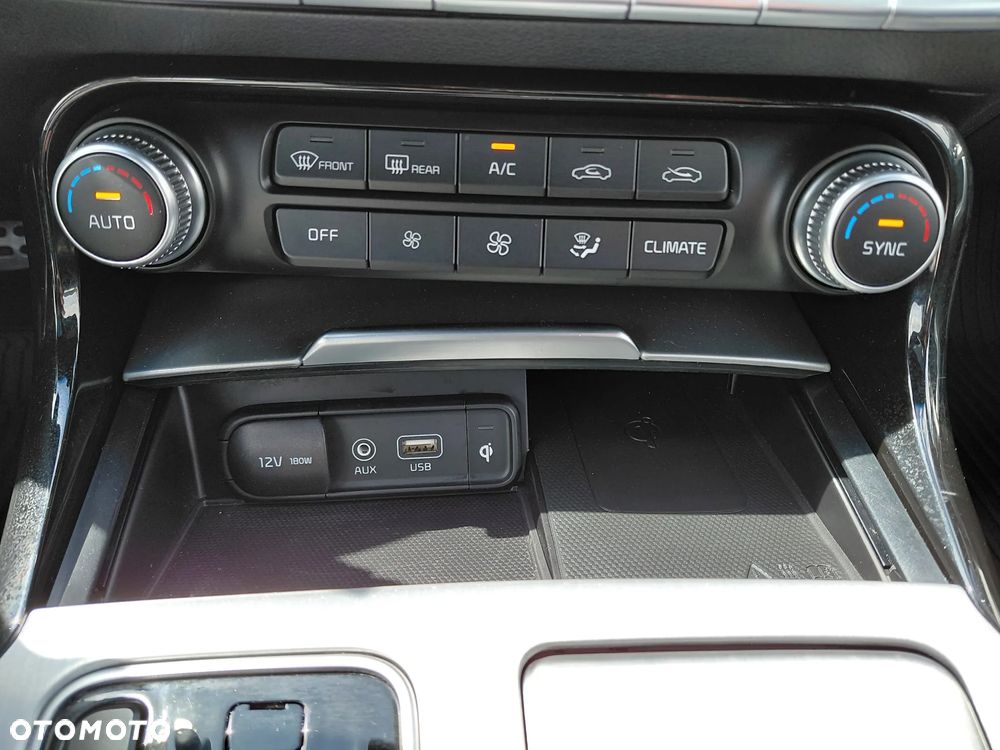 Kia Stinger 3.3 T-GDI V6 GT AWD - 20