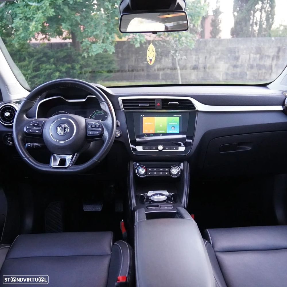 MG ZS EV 44.5 kWh Luxury - 9