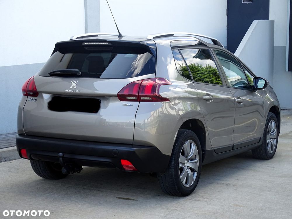 Peugeot 2008 1.6 BlueHDi Style - 5