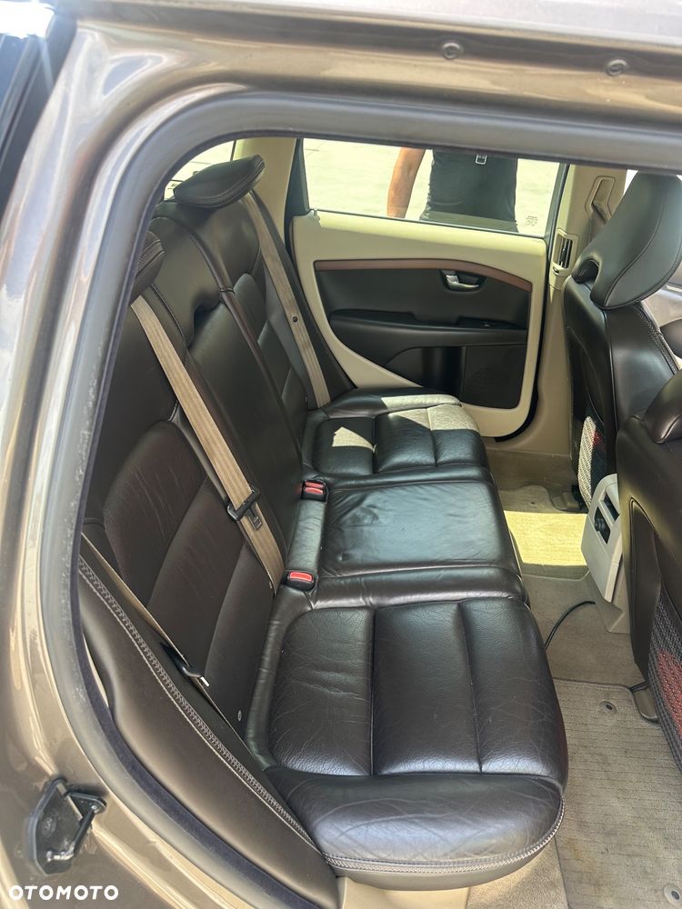 Volvo XC 70 D5 AWD Geartronic Summum - 12