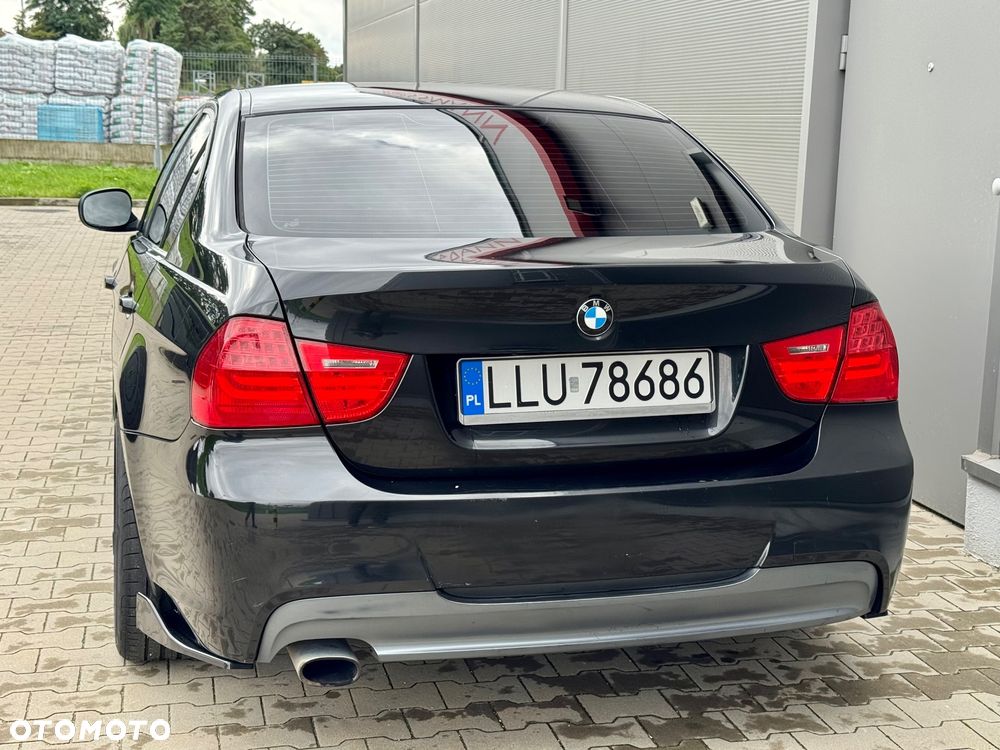 BMW Seria 3 318d Sport Line - 23