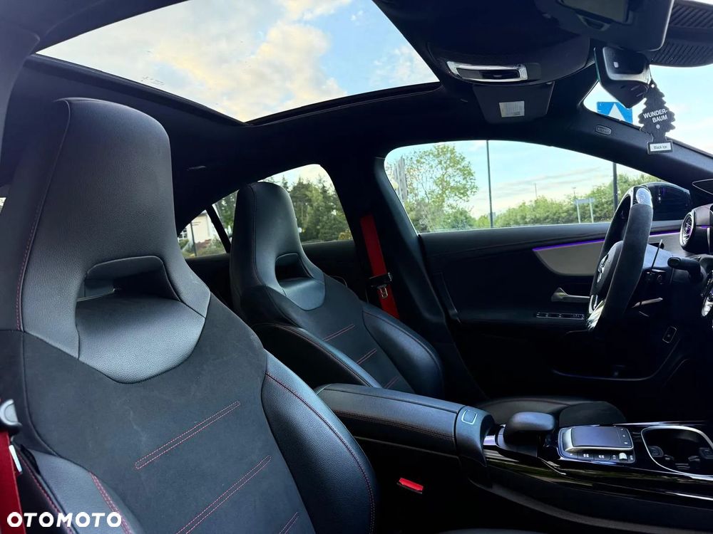 Mercedes-Benz CLA AMG 45 S 4-Matic+ 8G-DCT - 14