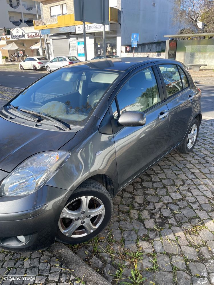 Toyota Yaris 1.0 VVT-i ACtive+AC - 3