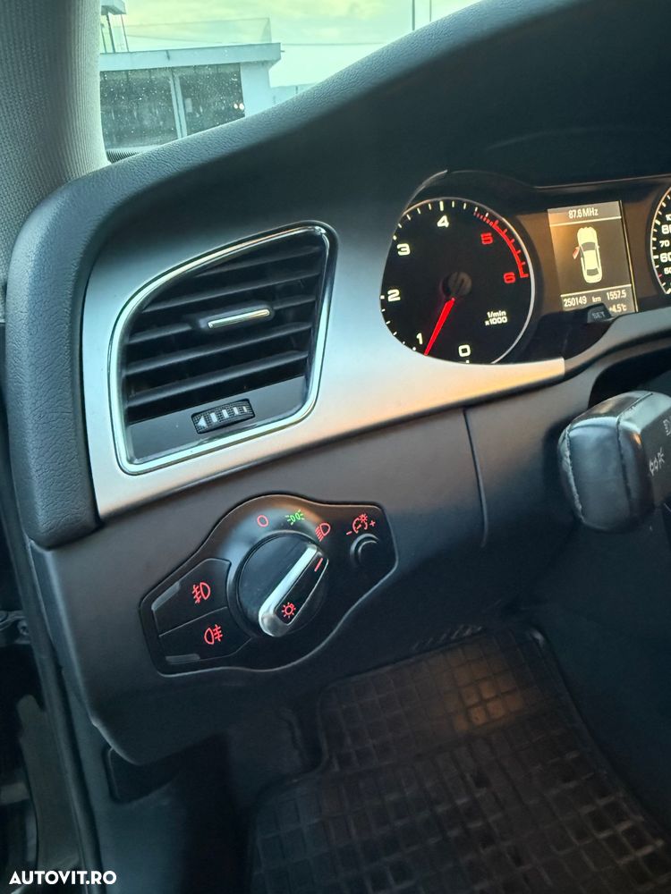 Audi A4 2.0 TDI Multitronic Avant - 15