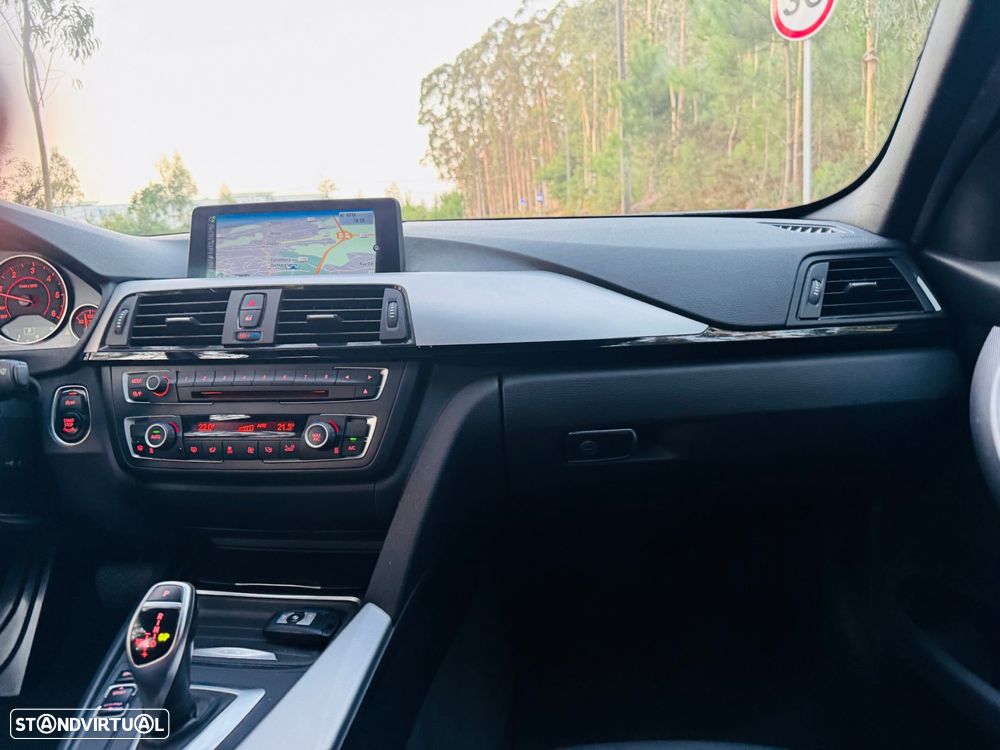 BMW 320 d Touring Auto Pack M - 26