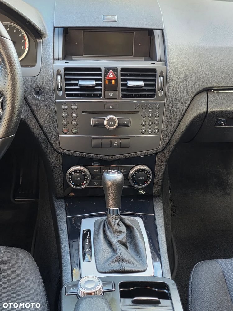 Mercedes-Benz Klasa C 200 (BlueEFFICIENCY) 7G-TRONIC Elegance - 30