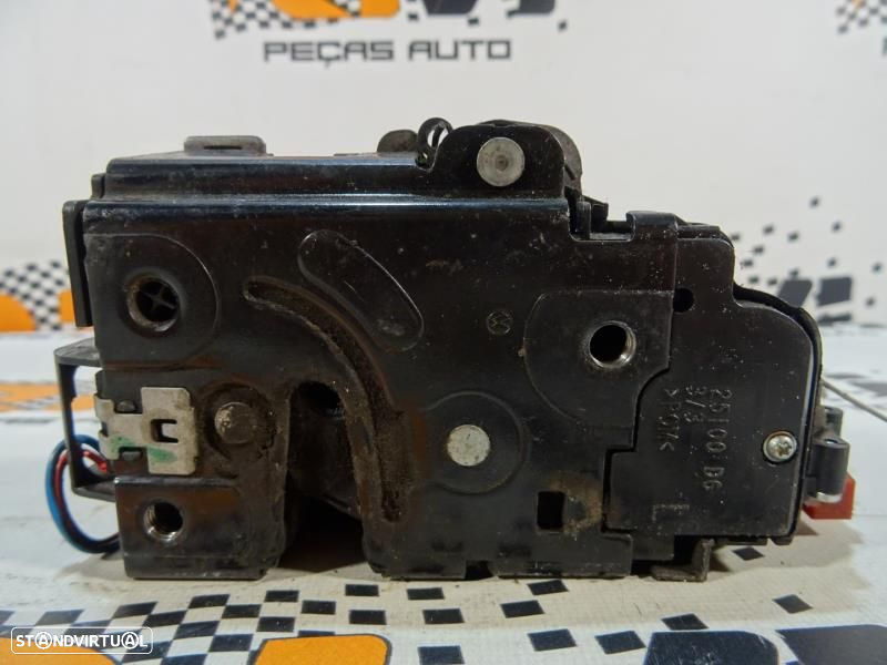 Fecho Da Porta Frente Esquerda Skoda Roomster (5J)  5J2 837 015 / 5J28 - 7