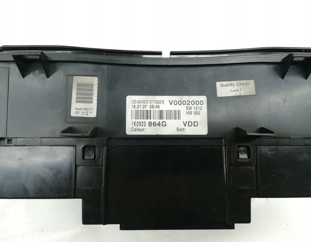 ZEGARY LICZNIK VW GOLF V 1.4 FSI 1K0920864G - 2