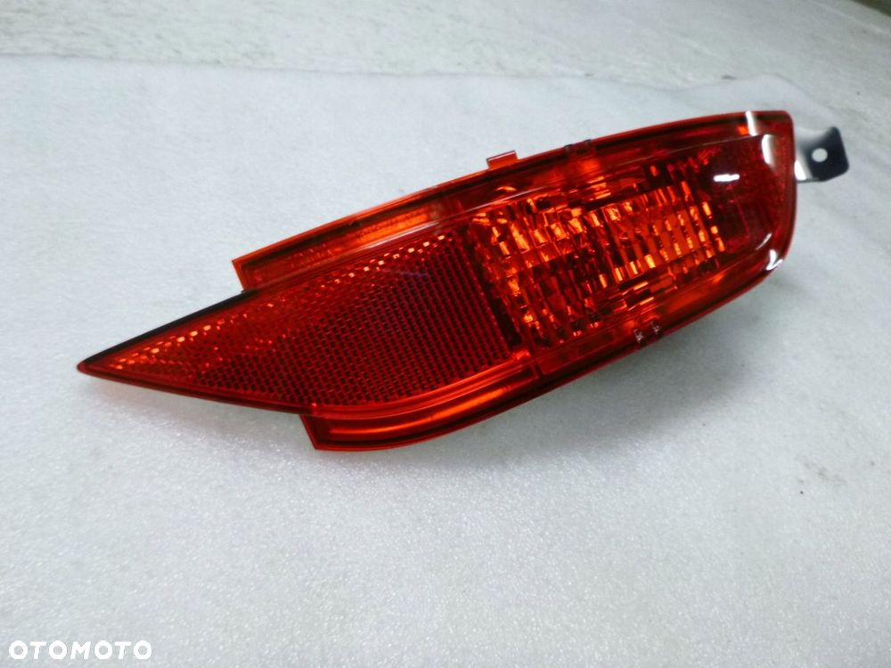 FORD FIESTA C-MAX LAMPA PRZECIWMGIELNA PRAWY TYŁ - 6