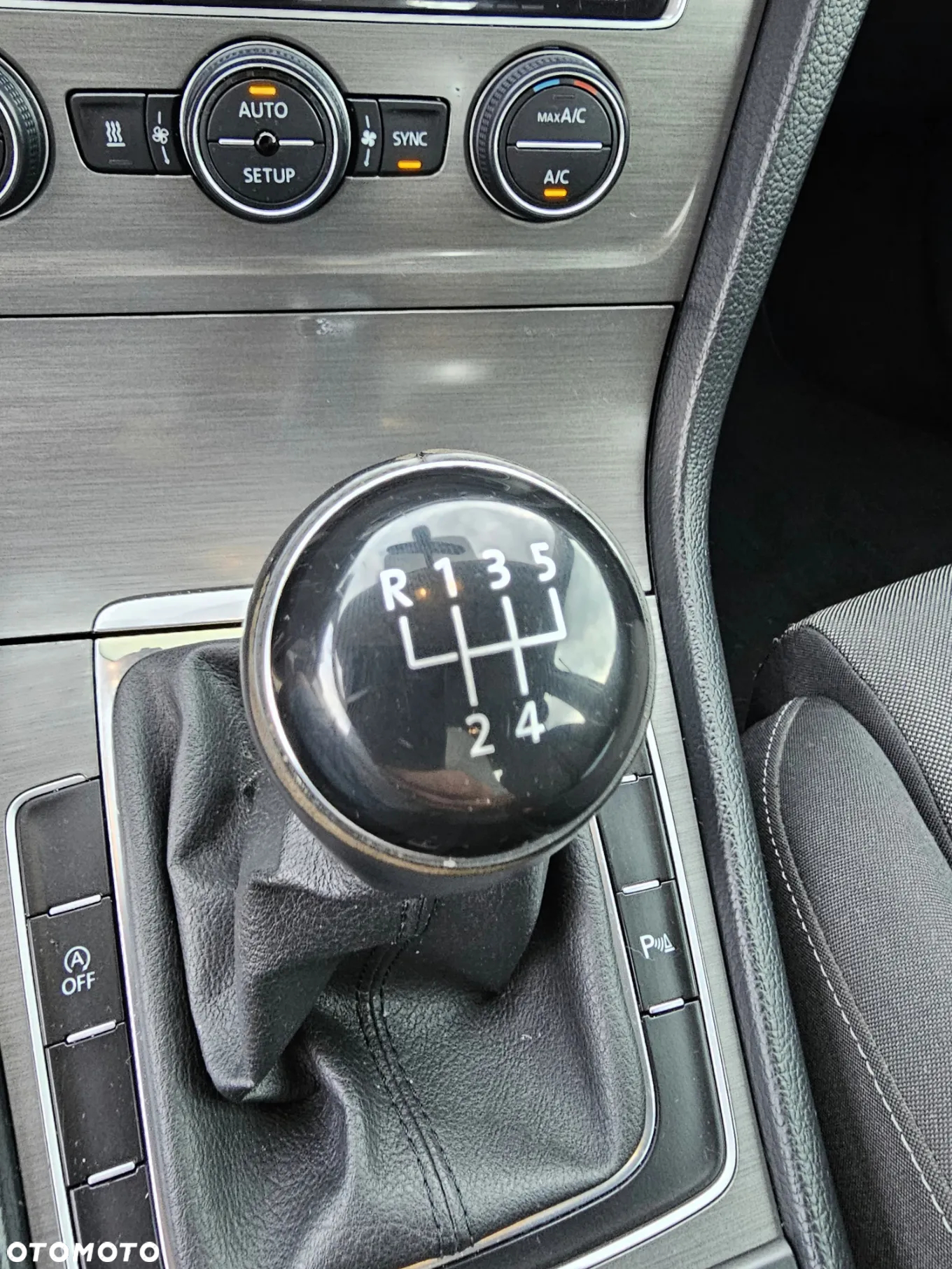 Volkswagen Golf VII 1.2 TSI BMT Trendline - 22