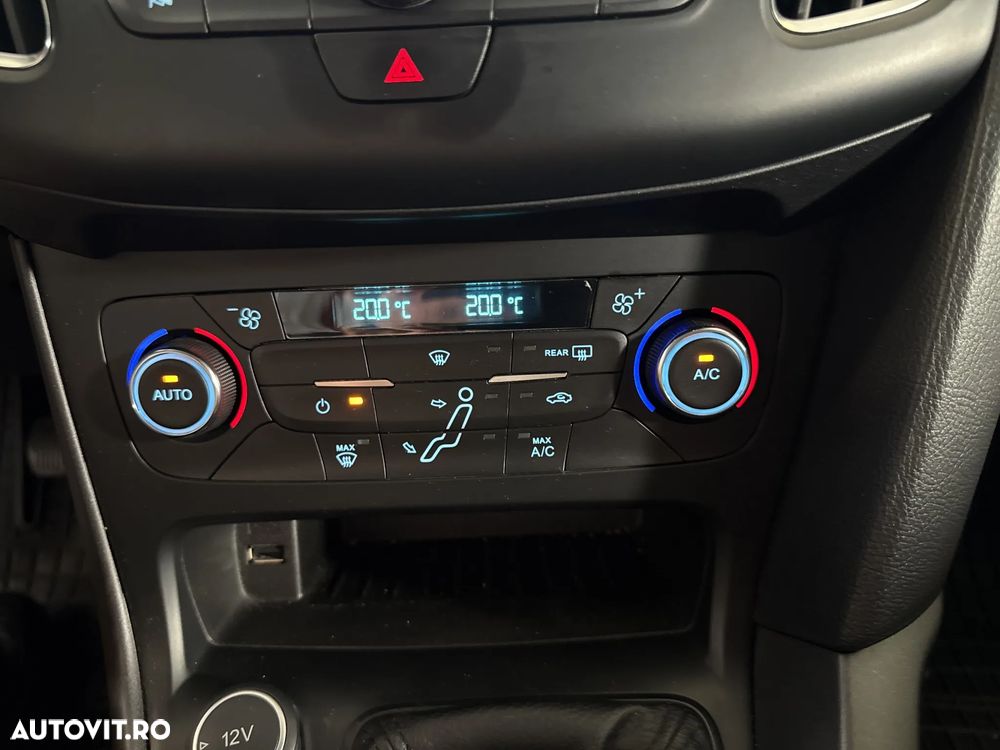 Ford Focus - 18