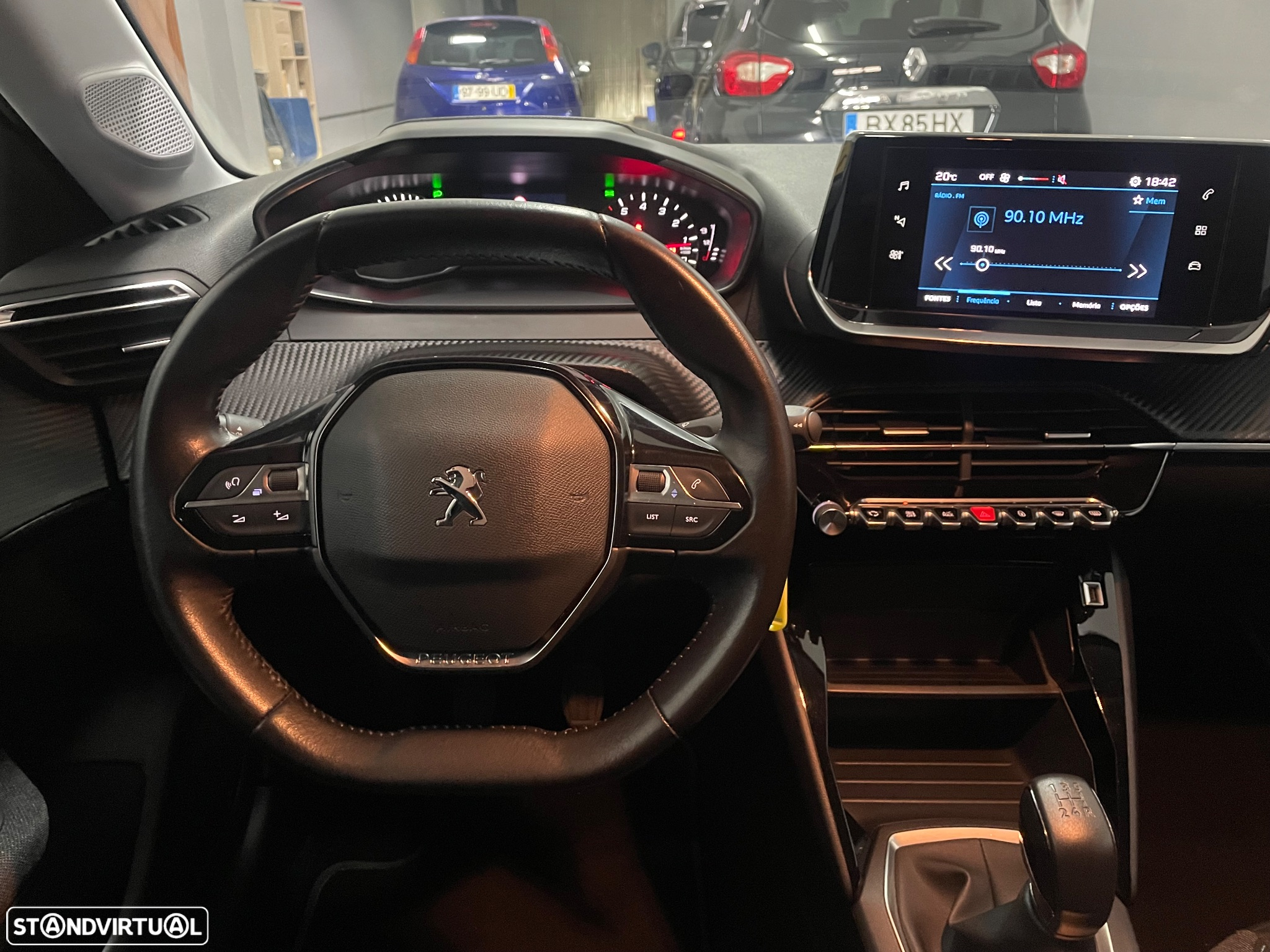 Peugeot 208 1.2 PureTech SE Style - 22