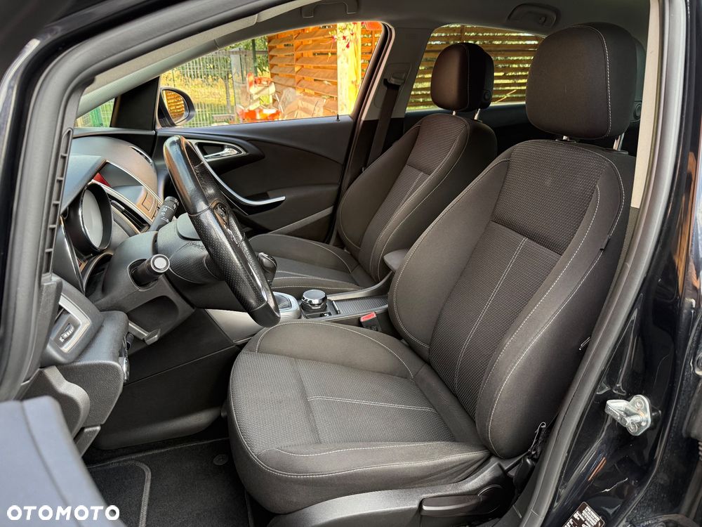 Opel Astra 1.4 T Cosmo - 11