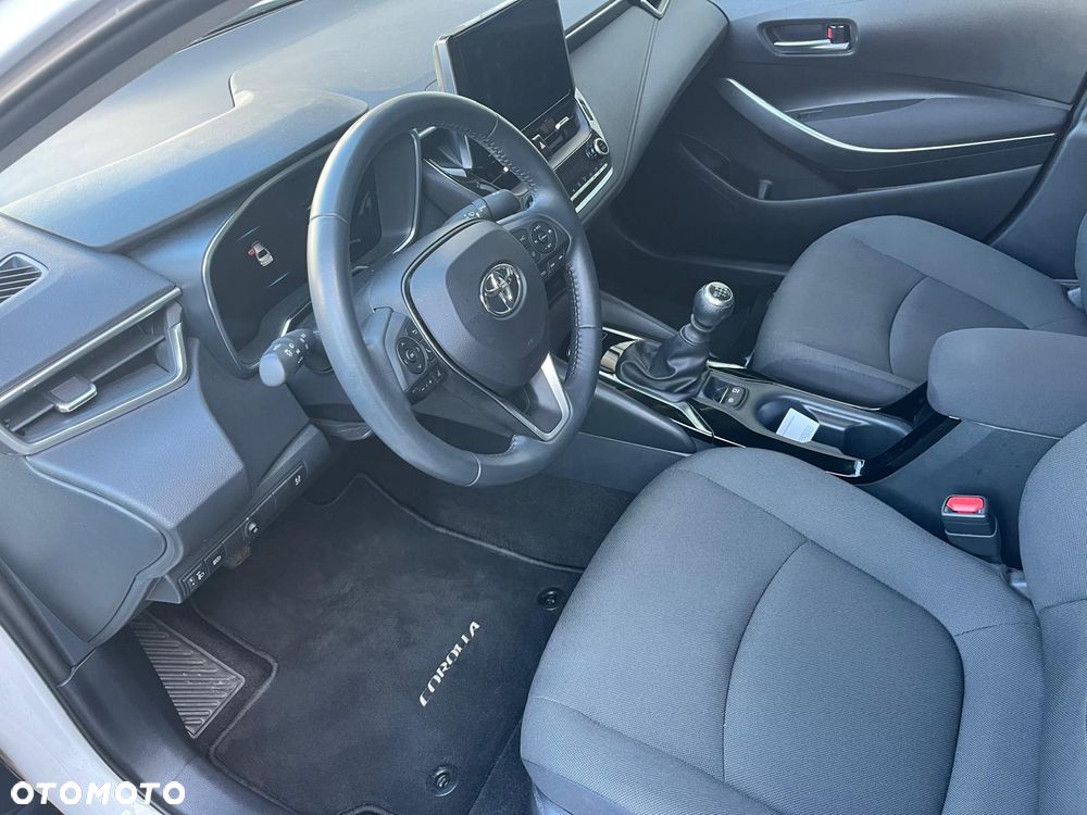 Toyota Corolla - 8