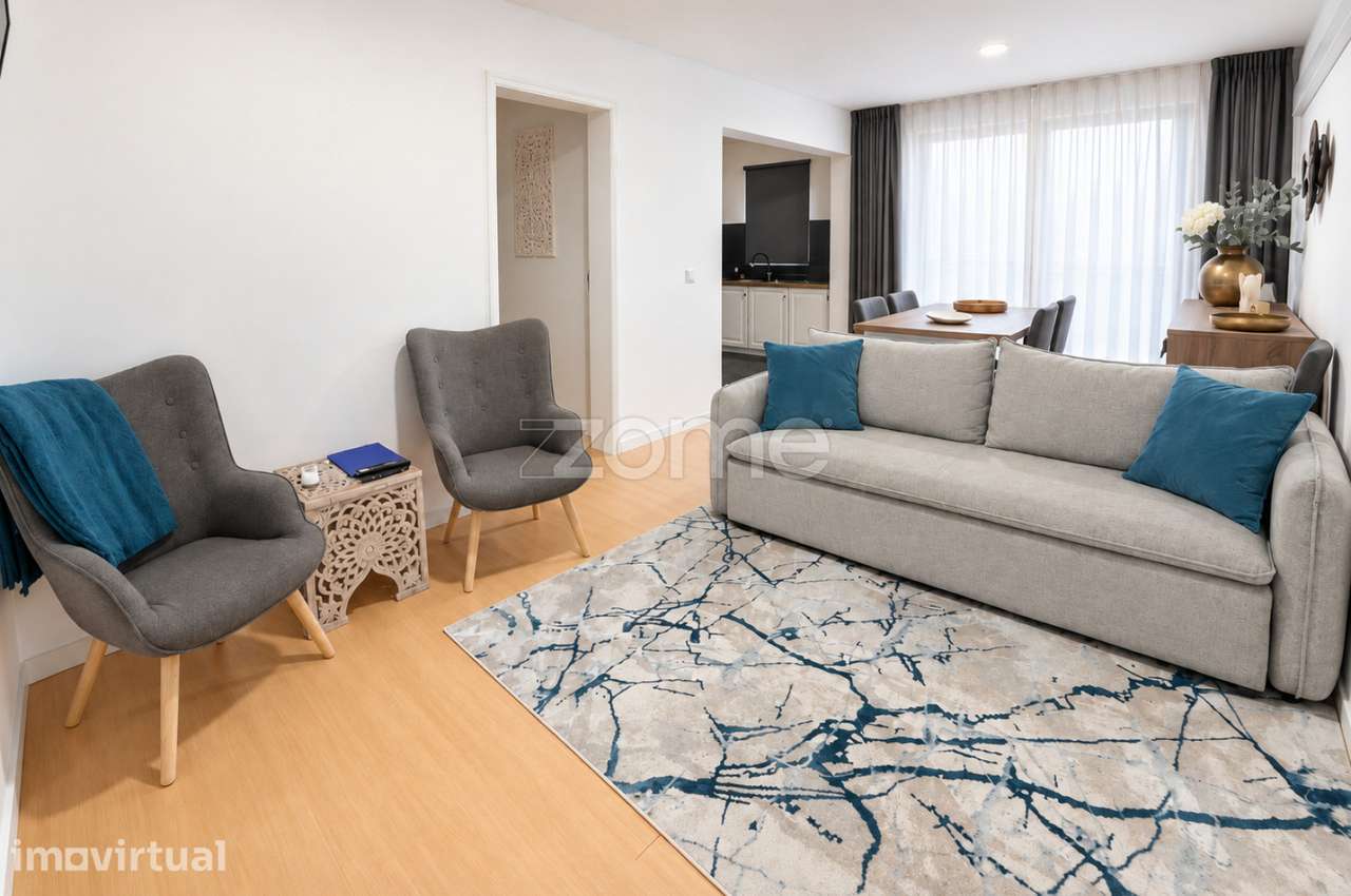 Apartamento T2 Mobilado para Arrendamento nas Capelas - Grande imagem: 2/16