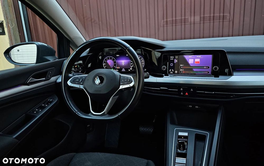 Volkswagen Golf VIII 1.5 eTSI Style DSG - 13