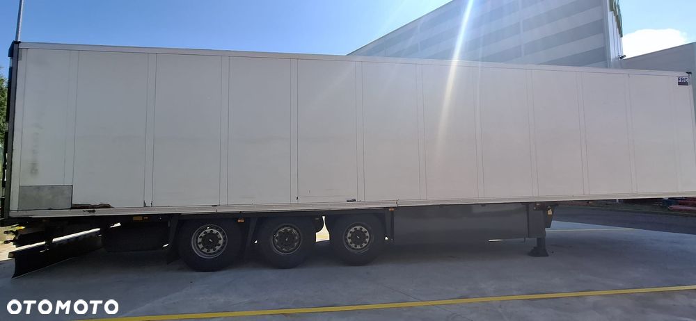Schmitz Cargobull SCB - 8