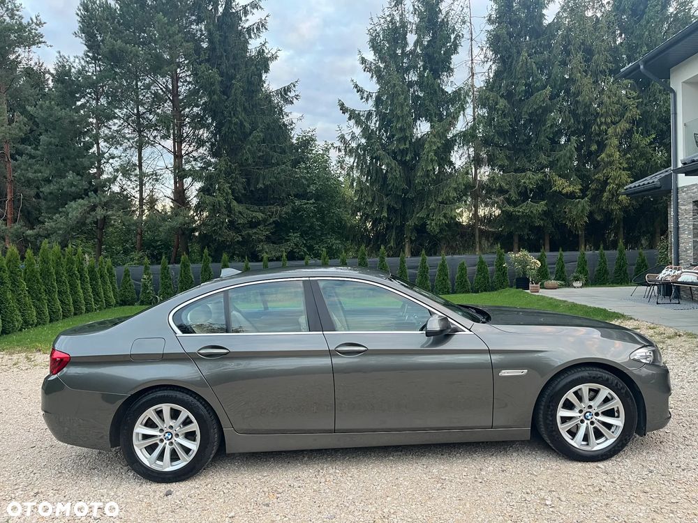 BMW Seria 5 520d Efficient Dynamics Edition - 12