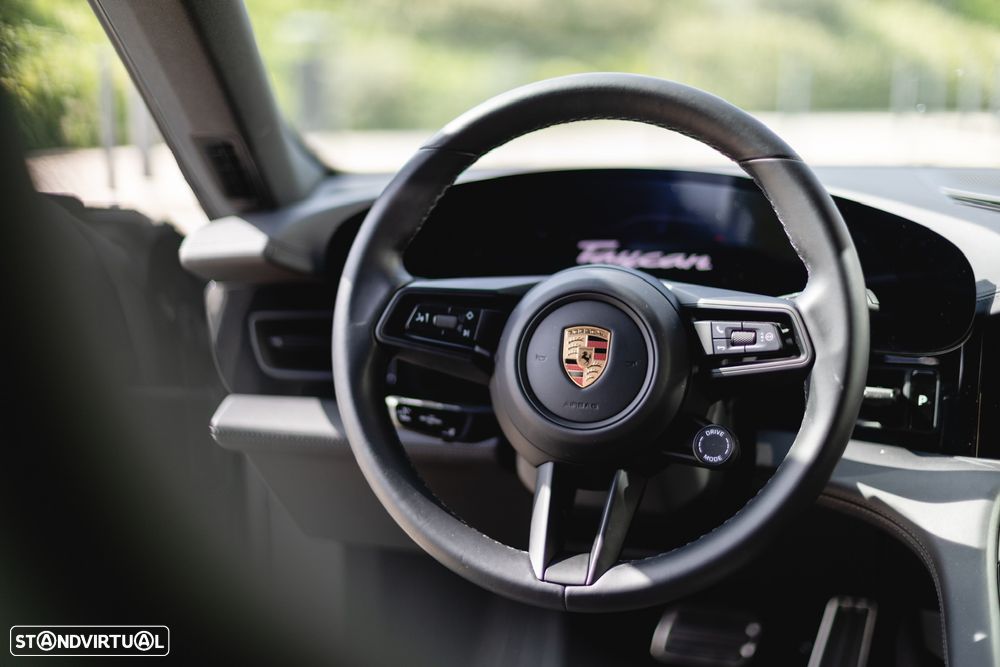 Porsche Taycan Sport Turismo - 11