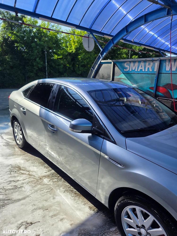 Ford Mondeo - 8