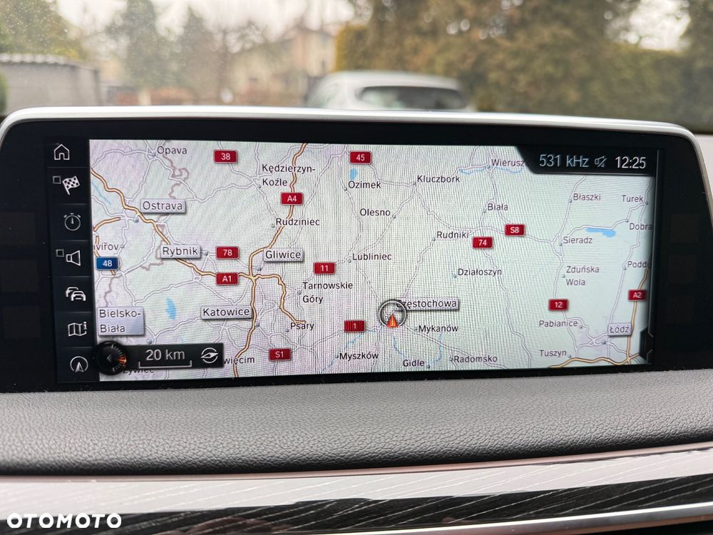 BMW Seria 7 740d xDrive - 24
