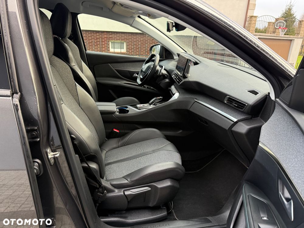 Peugeot 3008 1.6 PureTech Hybrid PHEV Allure Pack S&S EAT8 - 14