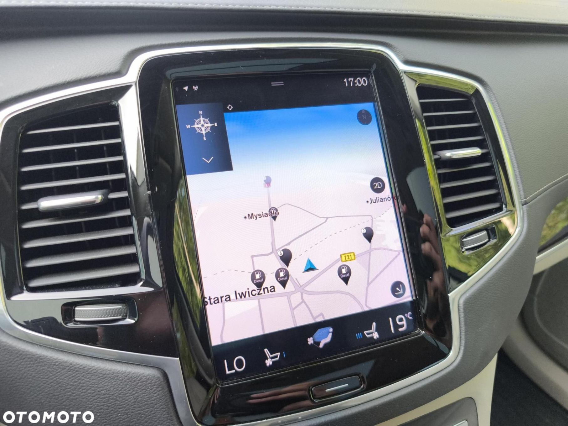 Volvo XC 90 - 21