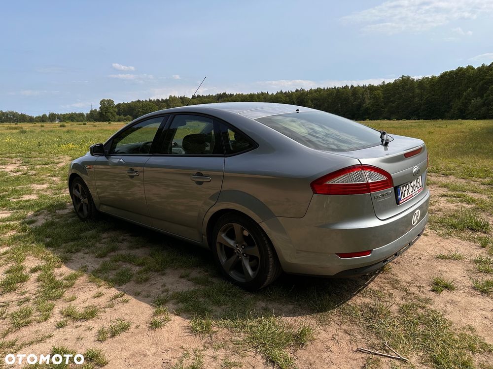 Ford Mondeo - 9