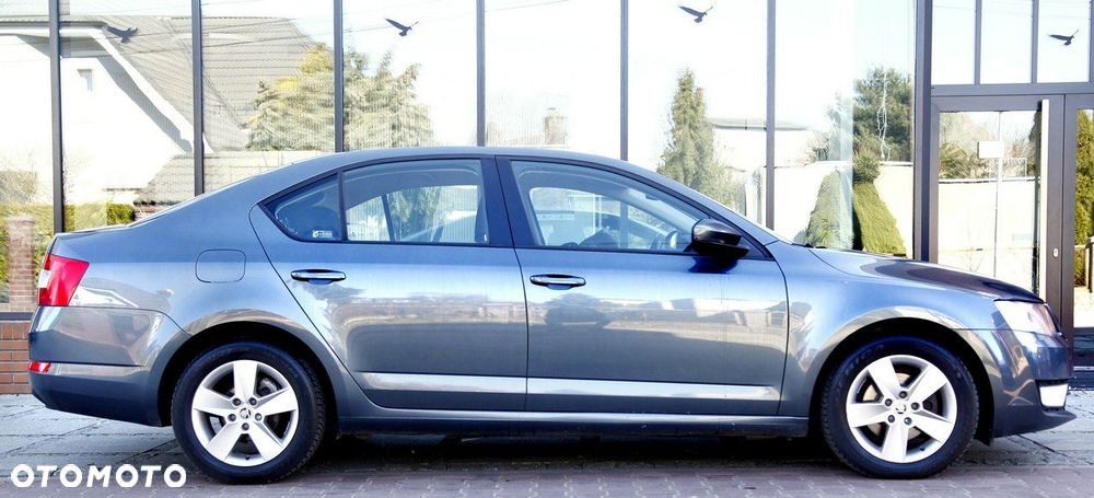 Skoda Octavia 2.0 TDI Edition DSG - 5