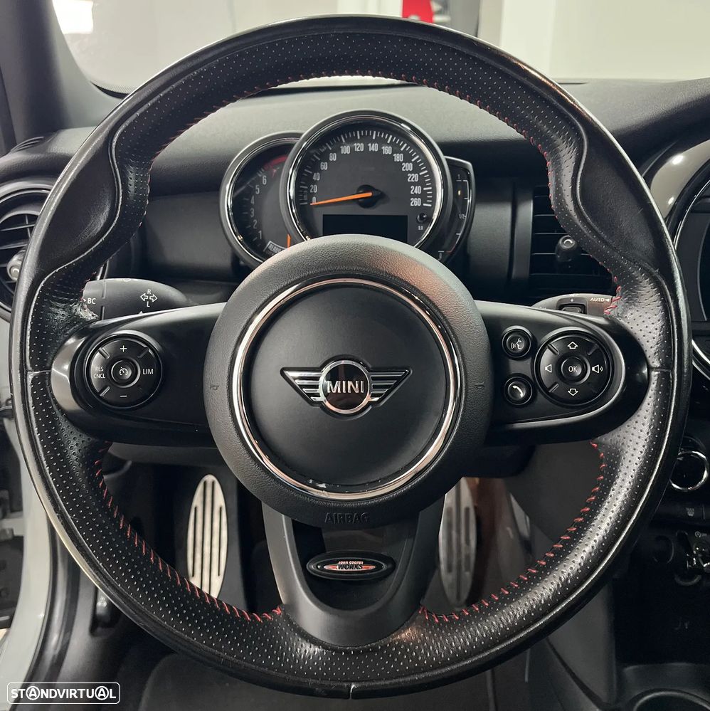 MINI 5 Portas One Aut. JCW - 10